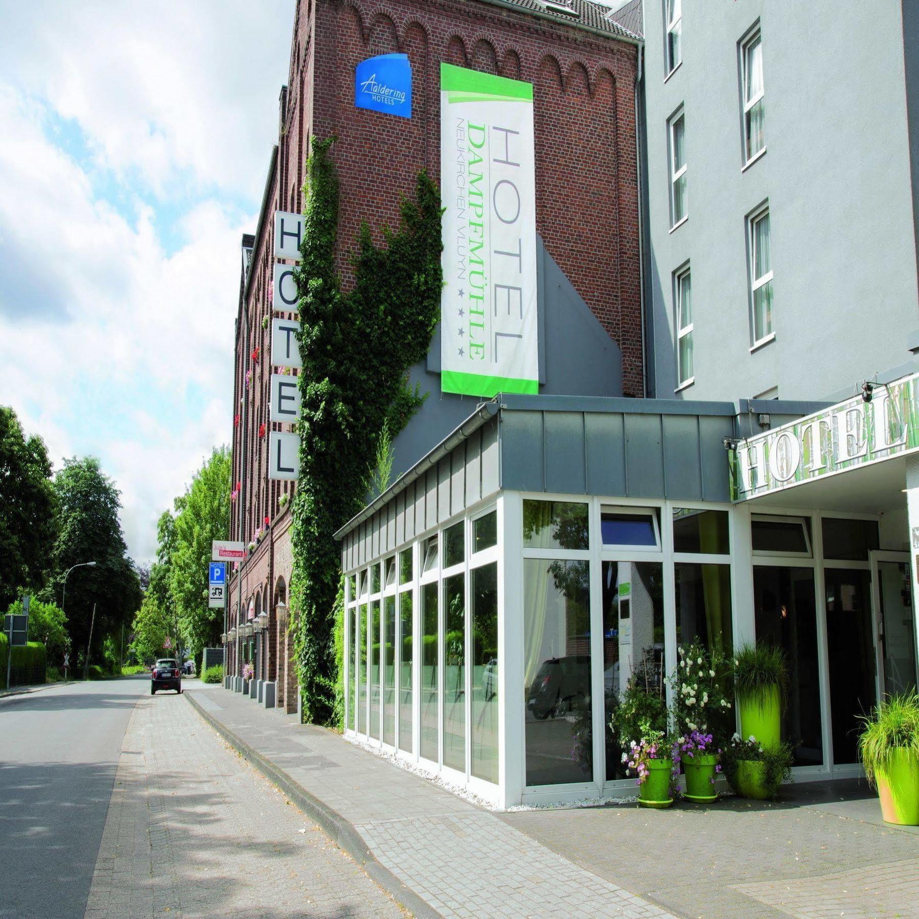 Hotel Dampfmuehle Нойкирхен-Флюн Екстериор снимка